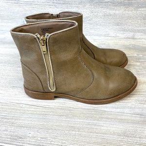 Cat & Jack Taupe Distressed Booties Girls 4